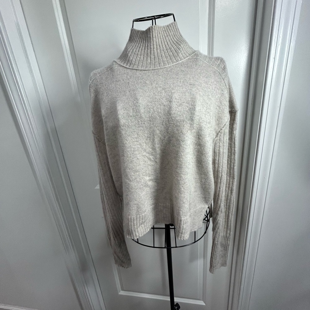 Free People‎ Gray Cashmere Sweater